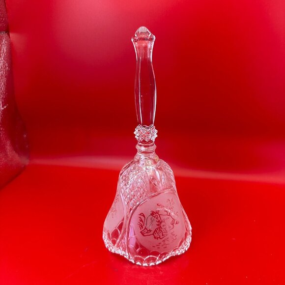 CRYSTAL DINNER BELL THOMCO COLLECTION ETCHED DEER FAMILY 24% LEAD CRISTAL - Picture 2 of 7